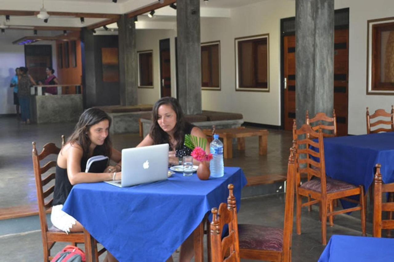 Star Beach Guest House Negombo Dış mekan fotoğraf