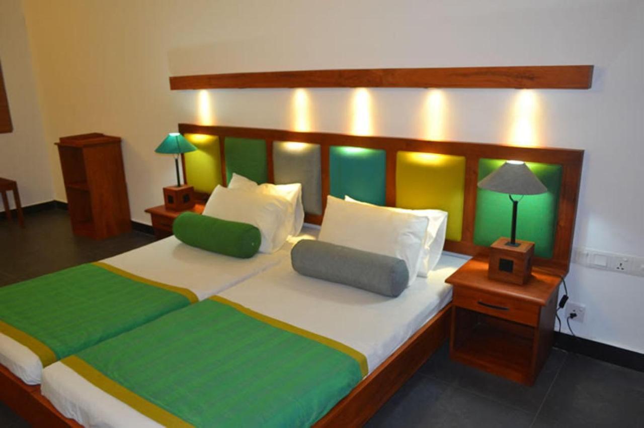 Star Beach Guest House Negombo Dış mekan fotoğraf